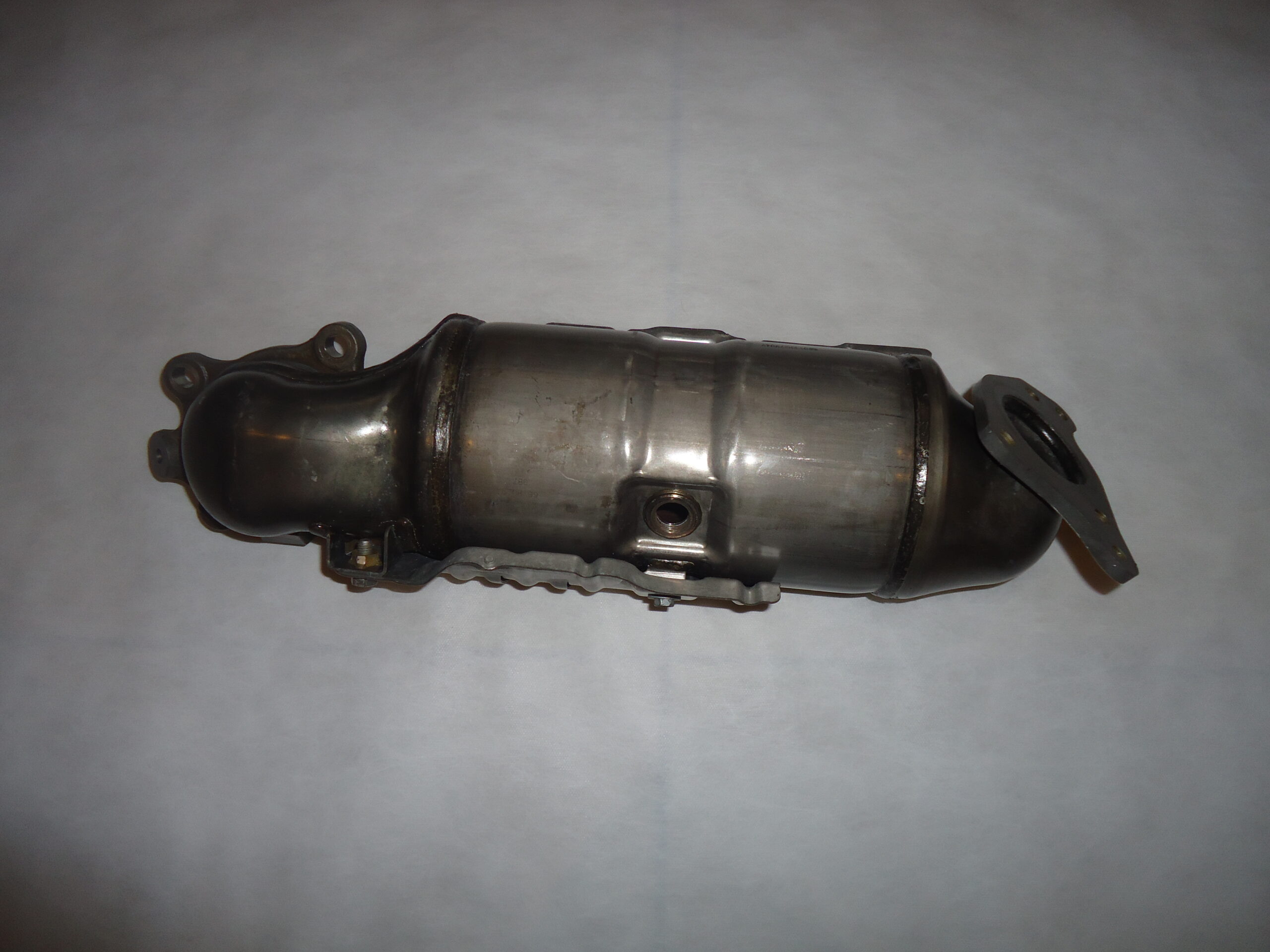 Detalhe do flange do catalisador Honda Civic 1.5 Turbo Touring